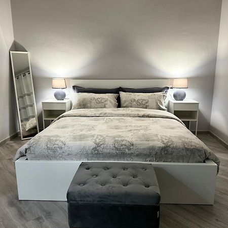 Trento House Zona Stazione Centro Storico Apartment Parma Bagian luar foto