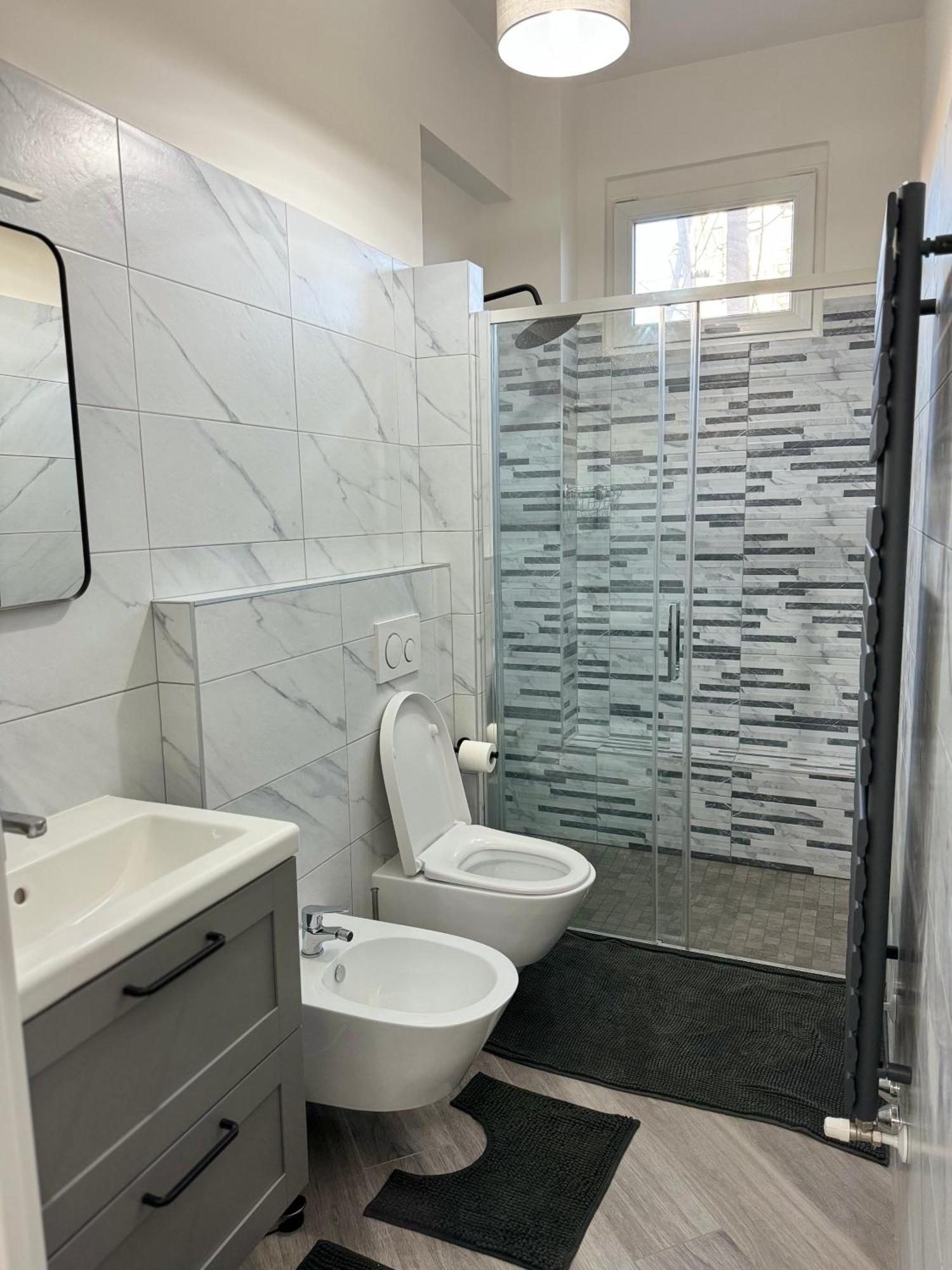 Trento House Zona Stazione Centro Storico Apartment Parma Bagian luar foto