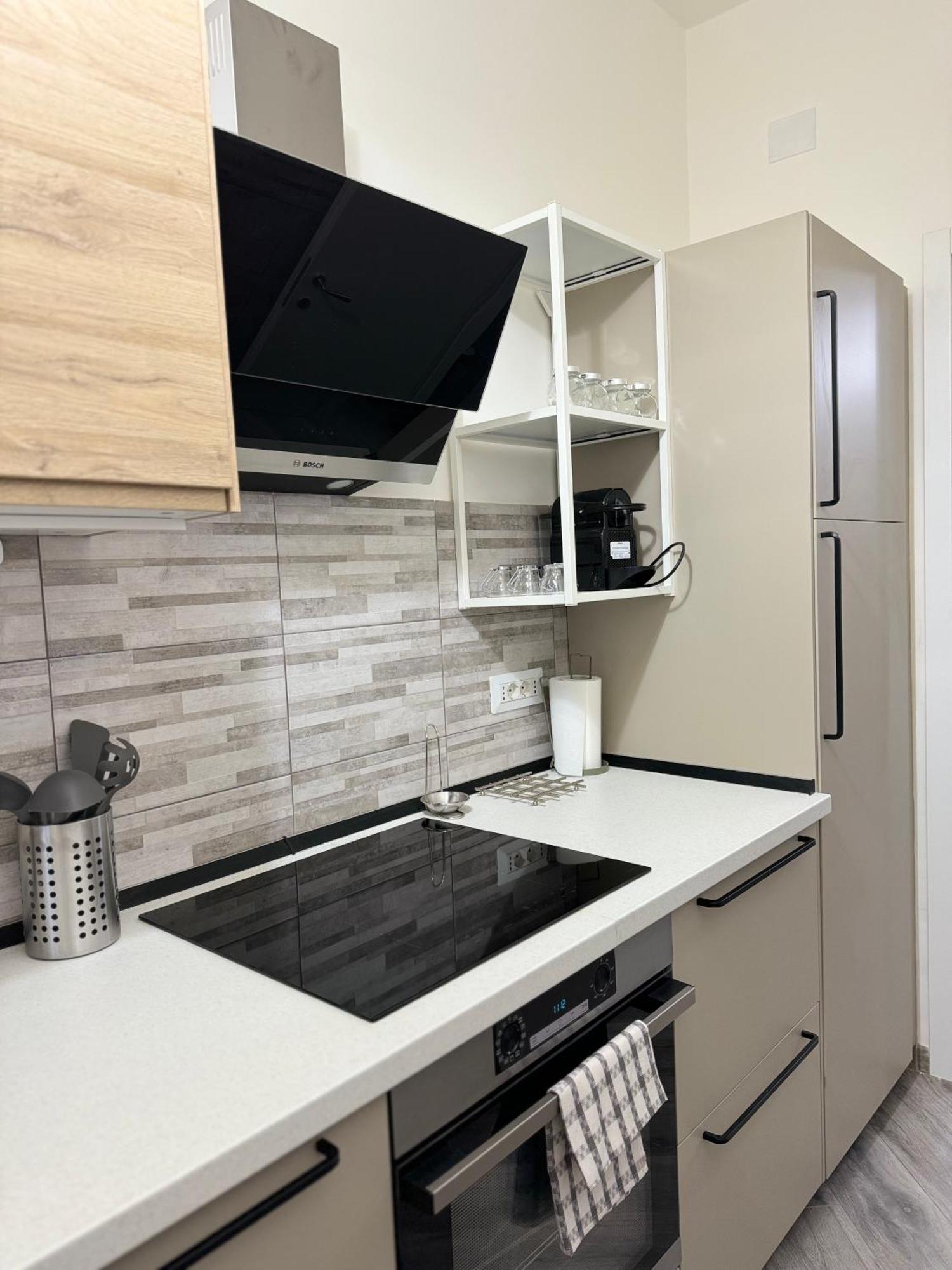 Trento House Zona Stazione Centro Storico Apartment Parma Bagian luar foto